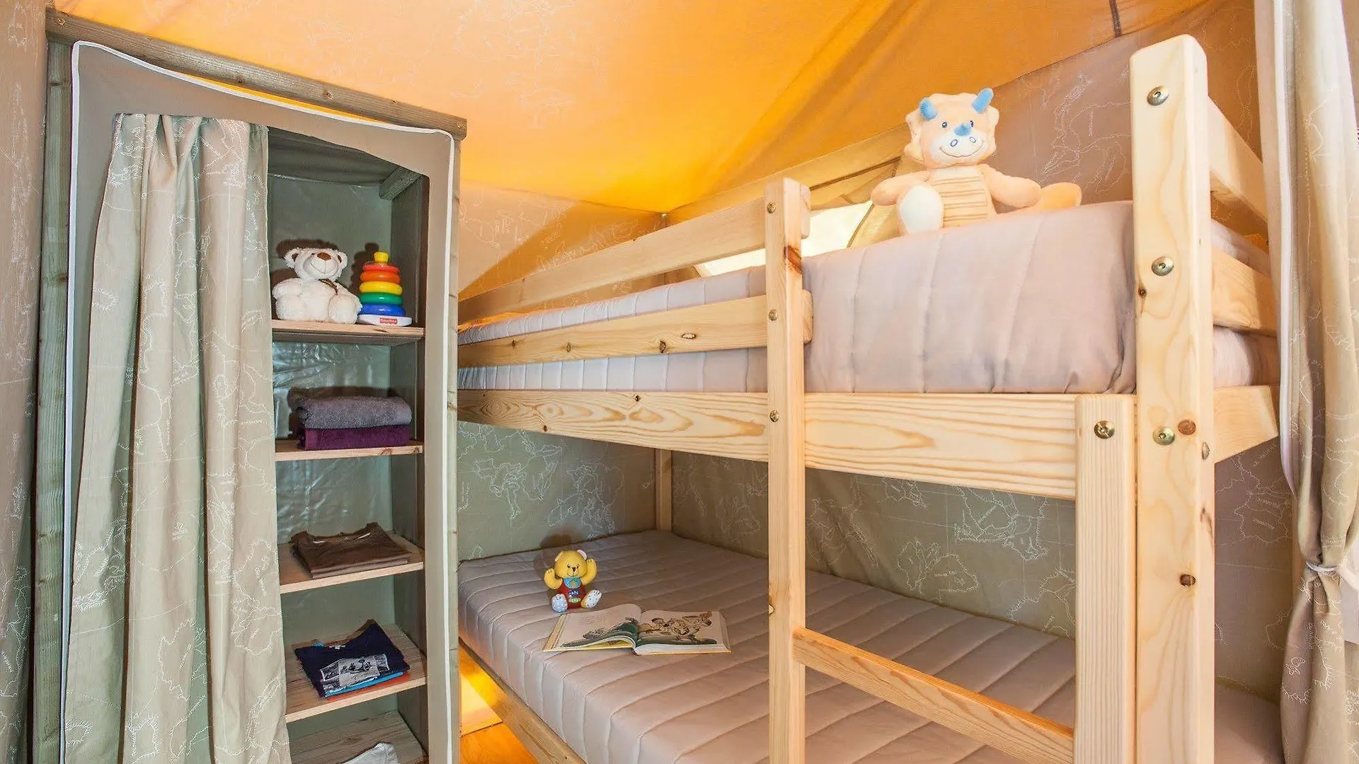 Camping Torre De La Mora Hotell Salou